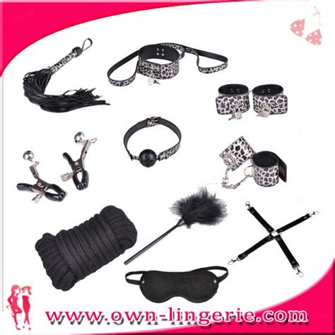 Hot Sex Products Fuax Leather Soft Wool Bondage Restraint Kits Set