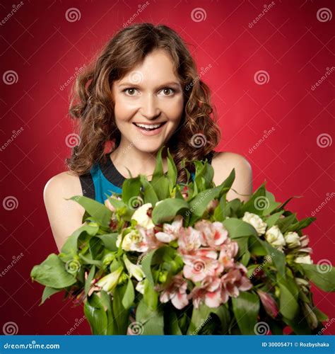 Portrait Of Pretty Brunette Holding Bouquet Of Flowers Stock Image Image Of Hair Hand 30005471