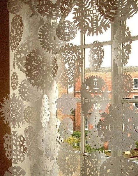 Новогодние украшения на окна своими руками 40 фото Красивые интерьеры
