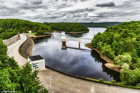 Il retient le plus grand volume d'eau d'europe (12 millions de m³)1 ; Barrage de la Gileppe | Lac de la Gileppe, Jalhay | Flickr