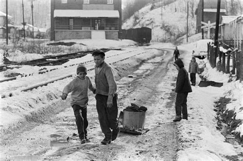War On Poverty Photos From Appalachia 1964 Life