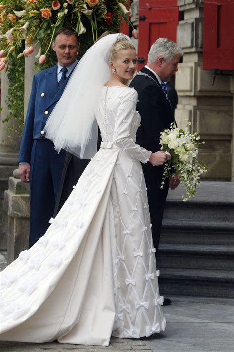 The Most Iconic Royal Wedding Gowns Of All Time Royal Wedding Gowns