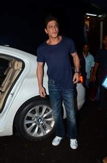 Shah Rukh Khan Poses At Filmistan Photo
