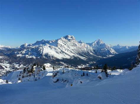 Cortina d'ampezzo is a gem of sheer beauty in the middle of the italian alps, just 2 hours north of venice, surrounded by the scenic peaks of the dolomites unesco world heritage. Cortina d'Ampezzo ski | ski holidays in Italy