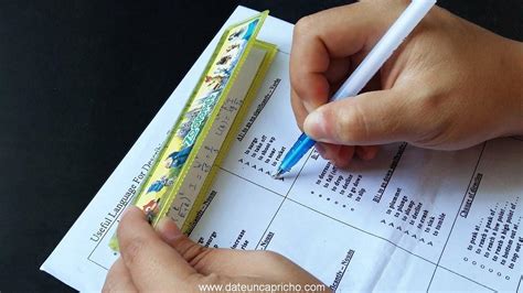 Cheating in exams has existed basically since exams have existed themselves, and while more and more precautions are taken to prevent students from wear a hat and move your eyes diagonally , left or right easily. 3 Formas de hacer trampa en un examen - Date un Capricho