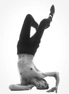 21 Poses - falling ideas | poses, action poses, pose reference