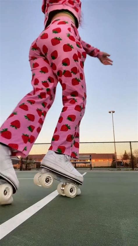 Roller Skating Karma On A Tennis Court With Detachable Roller Skates Roller Skating Pads