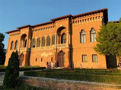 Floraria dianthos inseamna doua maini iscusite si un suflet indragostit de frumusetea florilor si a parfumului acestora. Palais de Mogosoaia : 2020 Ce qu'il faut savoir pour votre ...