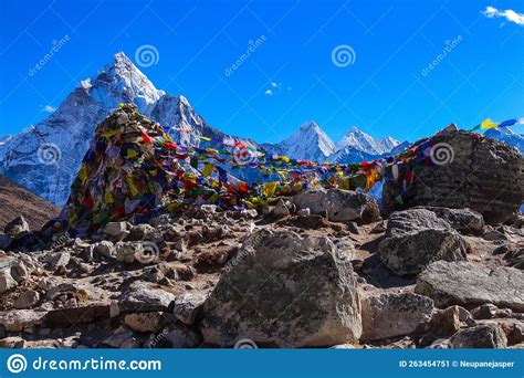 Everest Base Camp And Amadablam Trekking In The Himalayas Of Solukhumbu