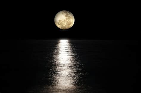 Moon Sea Full Moon Light Reflections Moonlight Reflections Night