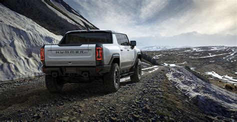 2022 Gmc Hummer Ev Off Road Supertruck Revealed Motorweek