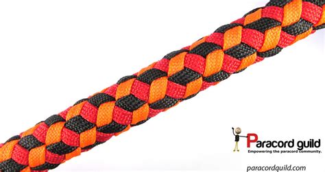 Check spelling or type a new query. Triaxial weave aka. Qbert weave - Paracord guild