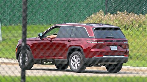 Spotted Two Row 2022 Jeep® Grand Cherokee Limited Wl74 Moparinsiders