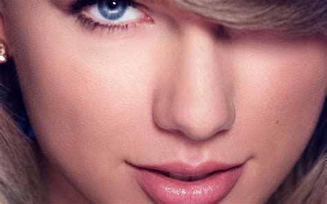 Hm25 Taylor Swift Face Singer Celebrity Wallpaper