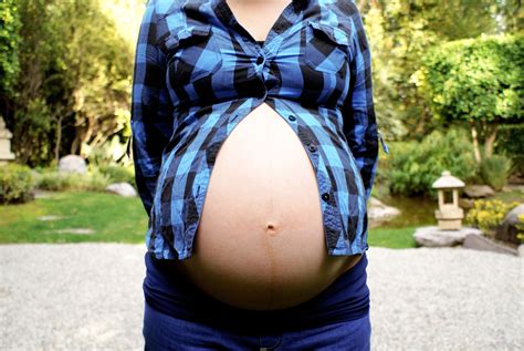 Adorable Twin Bump At 6 Months Pregnancy