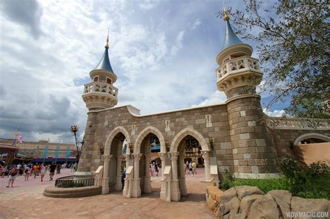 Fantasyland Enchanted Forest Castle Wall Photo 7 Of 27
