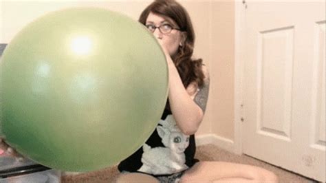 Frankie Big Green Balloon 1 ANDROID Bonnies Smut On The Go Clips4Sale