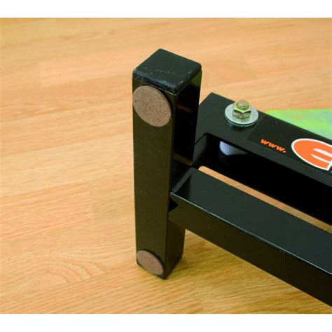 Your new laminate floor is installed and it looks great, but you are not done yet. STRATICUT® 230 - Professional laminate flooring guillotine ...