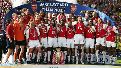 Die Trikots Der Invincible Saison 200304 Von Arsenal