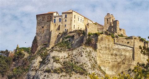 Carafa Castle - Roccella Ionica - Calabria - Italy | Italia, Paesaggi e