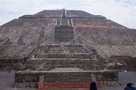 Ruinas aztecas de Teotihuacán en México central 2023