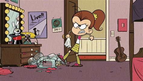 Image S1e24a Luan Kicking Over The Birthday Cakespng The Loud