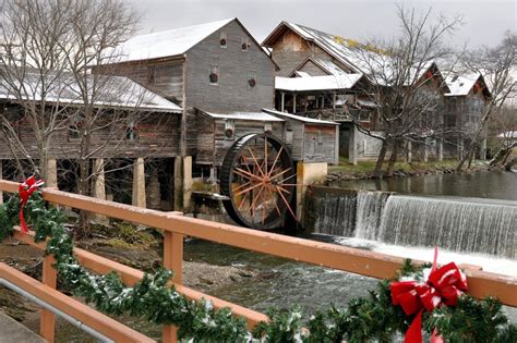 Celebrate Smoky Mountain Winterfest In Pigeon Forge