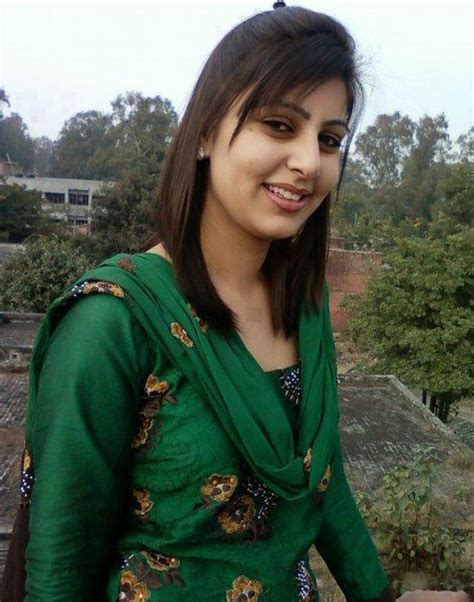 Actress And Girls Pictures Pakistani Young Girls