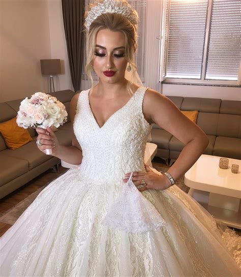 Brautkleider └ hochzeit & besondere anlässe └ spezielle anlässe └ kleidung & accessoires alle kategorien antiquitäten. Princessinenkleid - Brautkleid gebraucht Occasionen