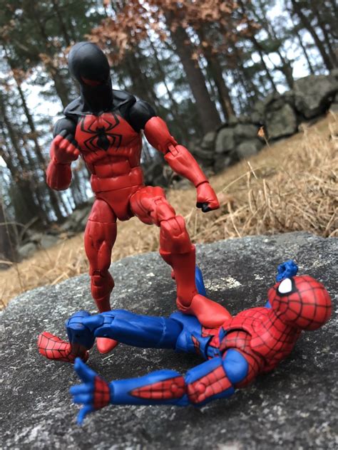 Review Marvel Legends Scarlet Spider 6″ Figure Spdr Series