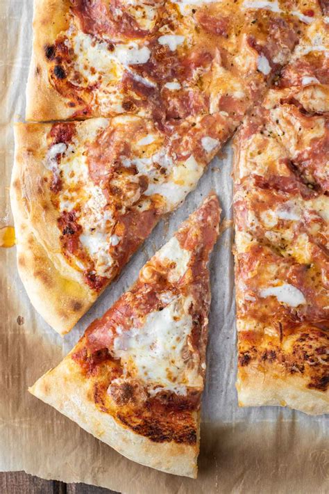 Salami Pizza Recipe Idea Sala De Estar