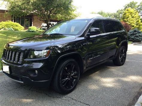 Sell Used 2012 Jeep Grand Cherokee Altitude Edition Black On Black In
