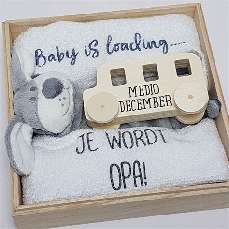 In deze webwinkel vind je heel veel cadeaus voor in de tuin of op het balkon. Giftbox | opa & oma | Made by ReeZ personalized gifts with ...