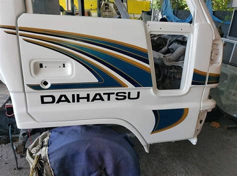 Camión Daihatsu franjas disponible envíos a todas partes del mundo