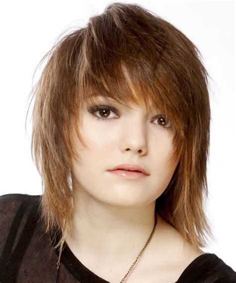 16 Hair Trends Emo Hairstyles With Side Swept Bangs Images
