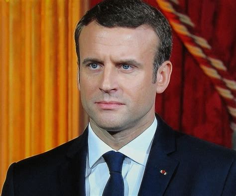French president emmanuel macron was slapped in the face, leading police to arrest two men, a spokesman for the national gendarmerie told nbc news. Emmanuel Macron Biography - Facts, Childhood, Family Life ...