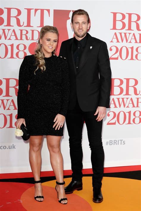 The tottenham hotspur footballer confirmed the news on twitter, sharing the first photo of their newborn. The BRIT Awards: Harry Kane steps out with pregnant ...