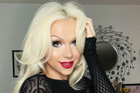 Rupauls Drag Race Alum Farrah Moan Comes Out As Transgender