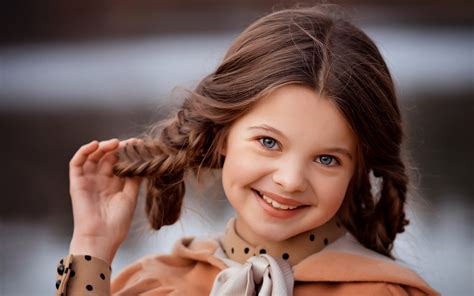 cute girl smile из архива смотрите бесплатно лучшее фото