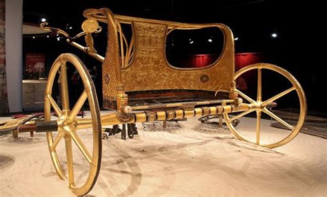 Tutankhamun Chariot Bed Arrive At The Grand Museum Tuesday Egypttoday