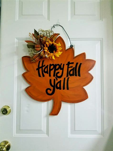 10 Fall Door Hanger Ideas