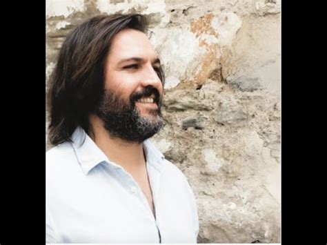 Suda balık yan gider , açma yarem kan gider , geçme kapım önünden, cahilim aklım gider. Haluk Tolga İlhan - Suda Balık Yan Gider - www ...