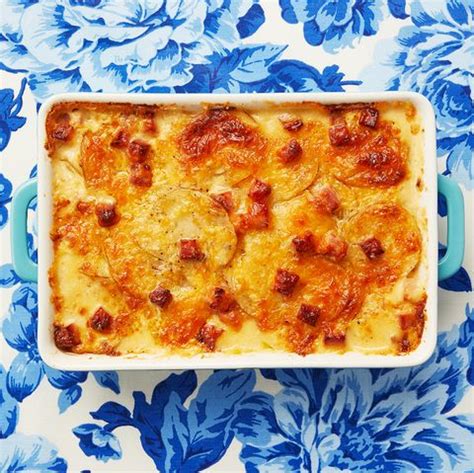 This tuna casserole recipe is perfect for ordinary days and special occasions. Pioneer Woman Tuna Casserole Recipe - Classic Tuna Noodle ...