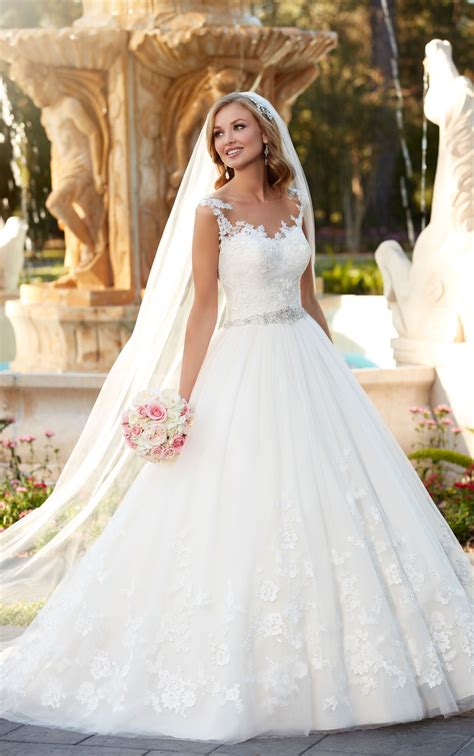 16 Best Ball Gown Wedding Dresses Ideas