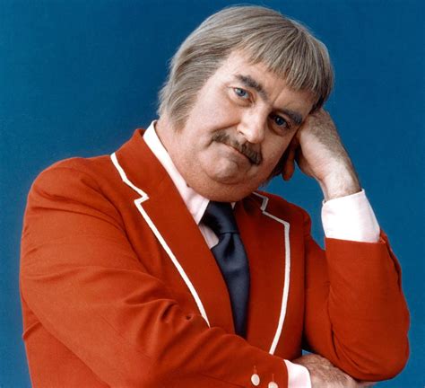 Six Feet Under Hollywood The Lost Grave Of Captain Kangaroo