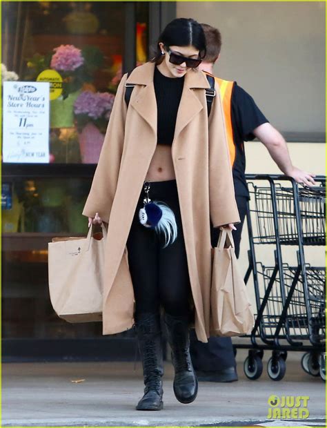 Kylie Jenner Draws Attention To Her Toned Midriff While Grocery