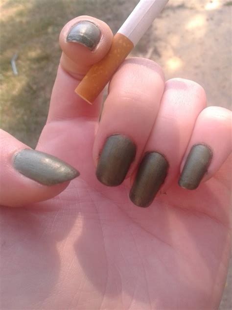 Cnd shellac gel polish matte top coat 0.25 oz. Make Your Own Matte Nail Polish · How To Paint A Matte ...