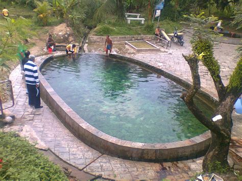 The lotus pool was emperor xuanzong's private bathing pool, which looks like a lotus. _AbangSunyi Dearhaniey: Pelancong Ajak Rebus Kaki Kat ...