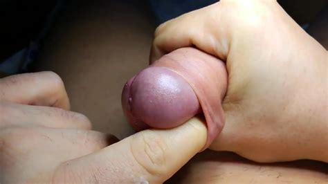 Close Up Of Guy Playing With His Slimy Foreskin And Penis ThisVid