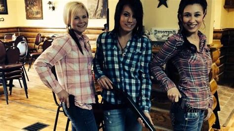 Waitresses At Shooters Grill In Rifle Colorado Carry Guns Daily